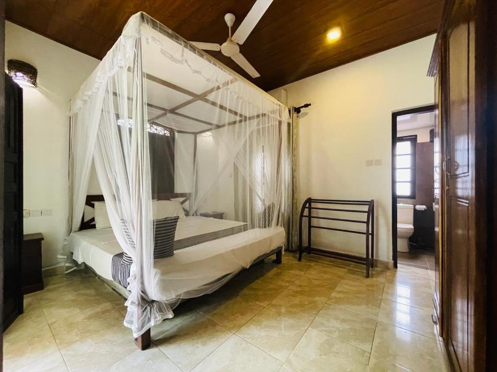 Villa Tangalle Lagoon Ruang foto